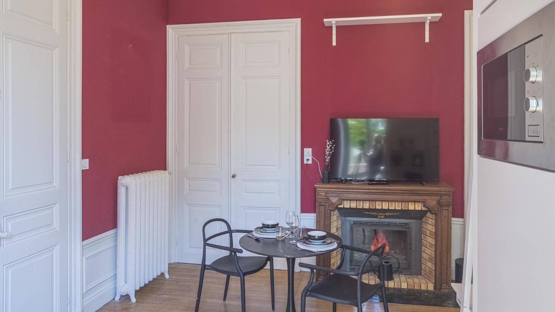 Bonappart 2 - Charme Napoleonien & Confort Troyes Luaran gambar
